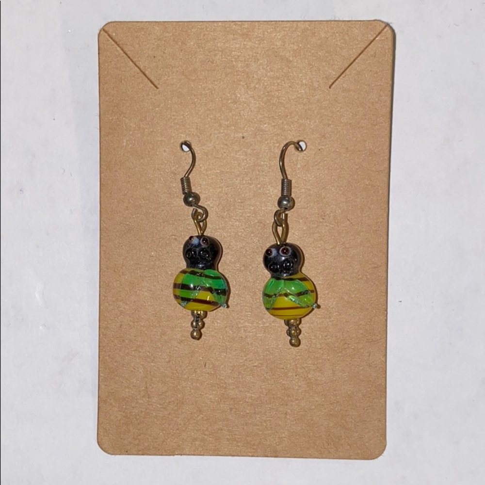 🐝Dainty Handmade Bumblebee Bee Honeybee Earrings